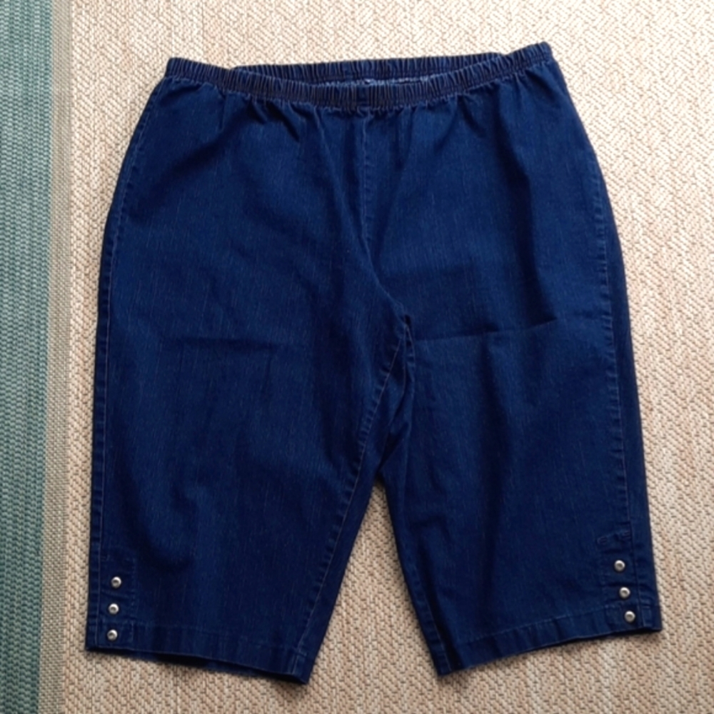 Plus Size Jean Capri